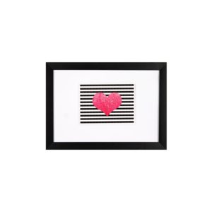 Par de Quadros Decorativos “Love” e Coração para Sala Quarto Hotéis Escritório, 24,5×33,5cm C/ Vidro 3mm e Moldura na cor Preta