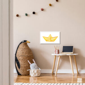 Quadro decorativo para quarto Infantil, “Barco de Papel Amarelo” Quarto, 50x30cm com Vidro 3mm e Moldura na cor Branca